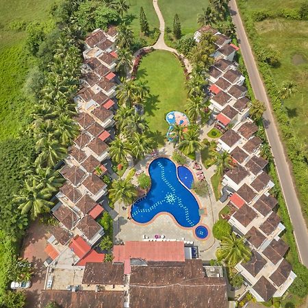 Royal Orchid Beach Resort & Spa, Utorda Beach Goa Exterior photo